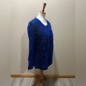 Elana Wang pull over sweater
